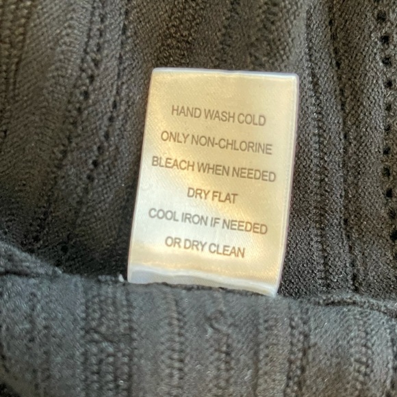 NWT DH NewYork Jodi Crochet Black Tank - Picture 6 of 7